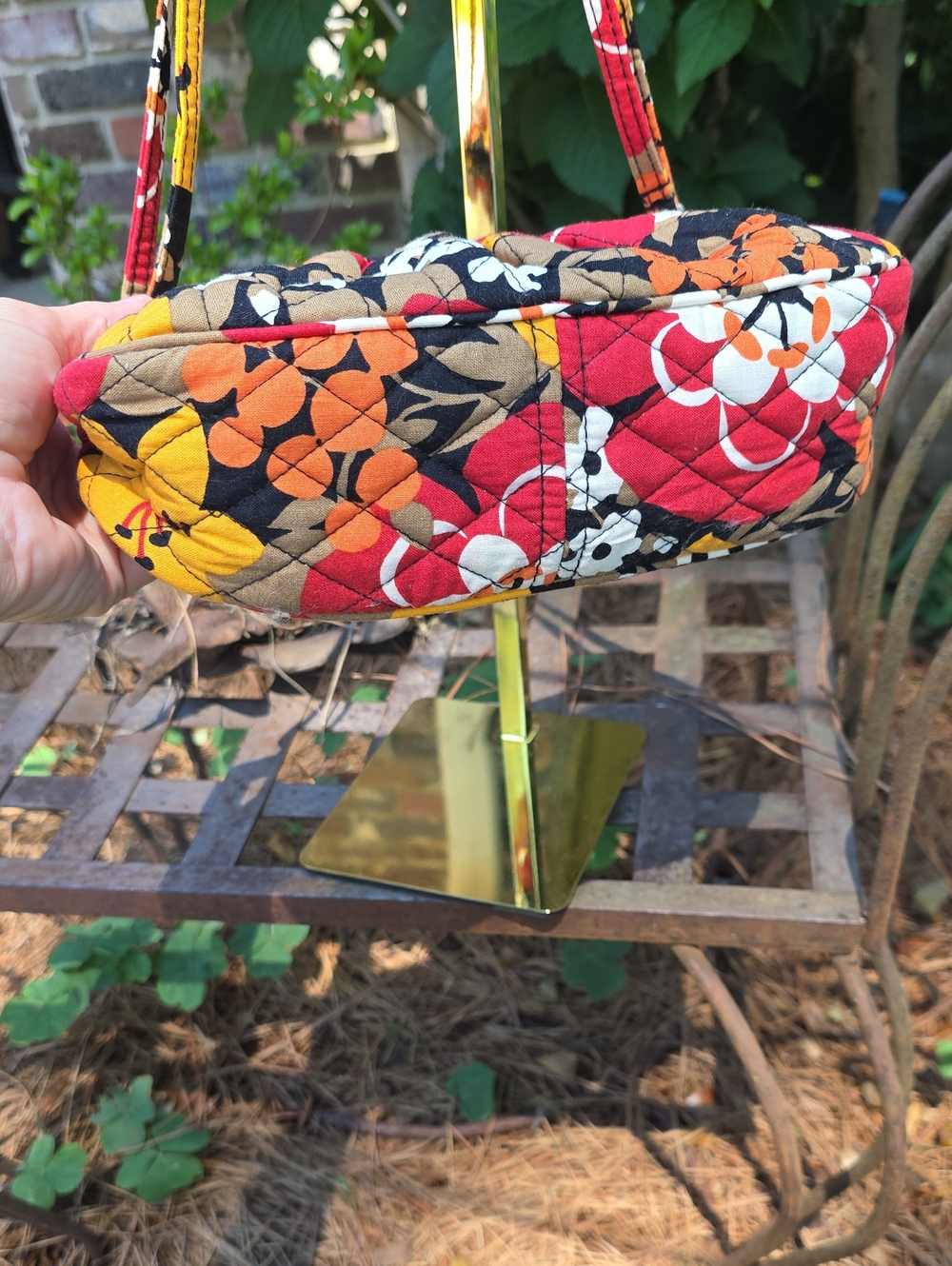 Vera Bradley Quilted Mini Shoulder Bag / Crossbody Small Red Orange Yellow - Picture 4 of 7